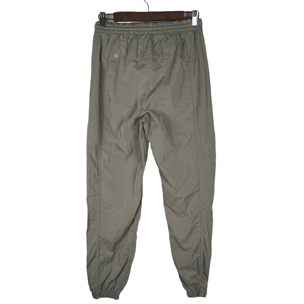 Lululemon Lab Sage Green Nylon Mid Rise Jogger Pants Womens 4 Streetwear - Picture 6 of 14